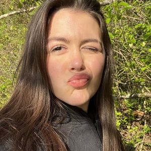 Meet your Posher, Macy